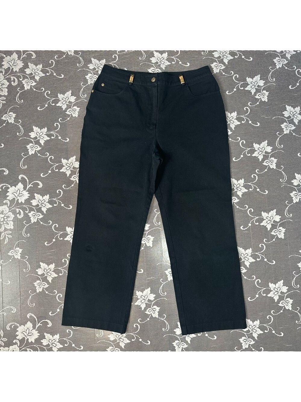 St. John Sport Black Cropped Jeans Sz 10